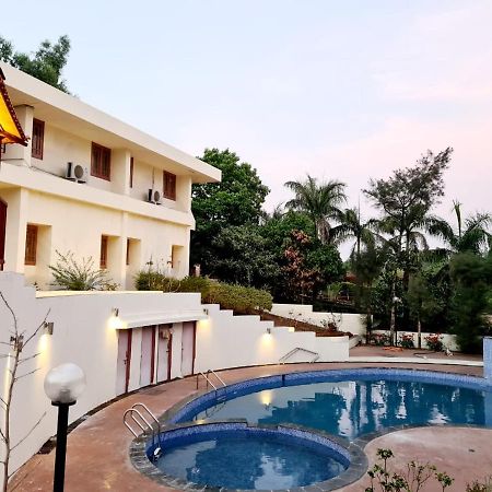 Arcus Villa - Swimming Pool/Ac/Luxurious Mahābaleshwar Exterior foto